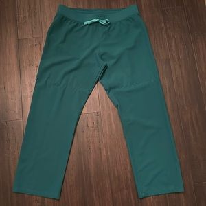 Figs Hunter Green LP